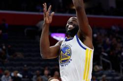 华体会APP-黄蜂客场逆转活塞，终结两连败