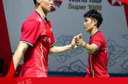 HuaTiHui-包含印尼队碾压韩国队，黄鸭组合扛起全队的词条